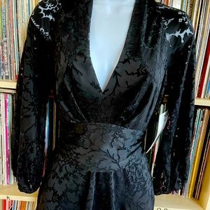 Beautiful like-new lace shirt by Yigal Azrouel